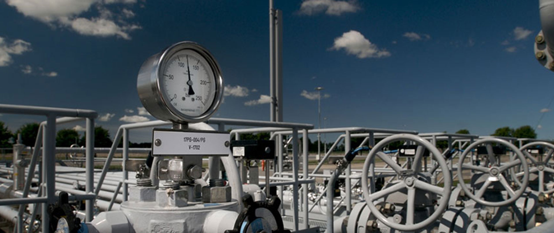 Quality Gauges, Valves, & Fittings The Gauge House LA & TX